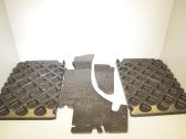 Engine bonnet/hood sound/heat insulation