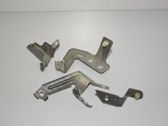 Fender mounting bracket