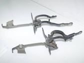 Tailgate/trunk/boot hinge