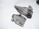 Engine mounting bracket