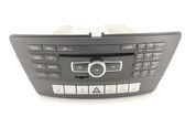 Radio / CD-Player / DVD-Player / Navigation