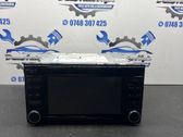 Radio / CD-Player / DVD-Player / Navigation