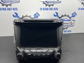 Radio / CD-Player / DVD-Player / Navigation