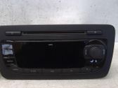 Radio / CD-Player / DVD-Player / Navigation