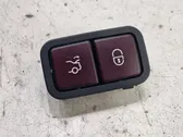 Tailgate/boot open switch button