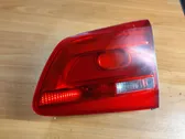 Tailgate rear/tail lights