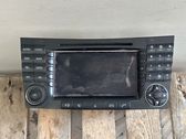 Radio / CD-Player / DVD-Player / Navigation