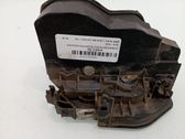 Cerradura de puerta delantera