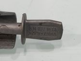 Serrure de porte avant