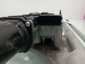 Tringlerie et moteur d'essuie-glace avant