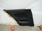 Moldura del tarjetero de la puerta trasera