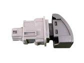 Botón interruptor de luz de peligro