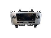 Radio / CD-Player / DVD-Player / Navigation