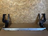 Traverse inférieur support de radiateur