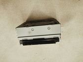 Radio / CD-Player / DVD-Player / Navigation
