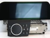 Radio / CD-Player / DVD-Player / Navigation