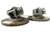 Bremsscheiben und Bremssättel eingestellt