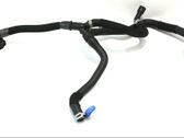 Tuyau de liquide de refroidissement moteur