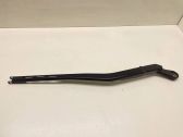 Front wiper blade arm