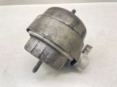 Engine mount bracket
