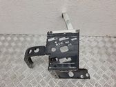 Fender mounting bracket