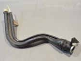 Tuyau de remplissage de réservoir de carburant