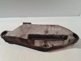 Engine mounting bracket