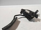 Accelerator throttle pedal