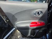 Moldura del tarjetero de la puerta trasera
