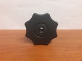 Spare wheel mounting bracket