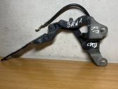 Engine bonnet/hood hinges