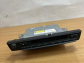 Radio/CD/DVD/GPS head unit