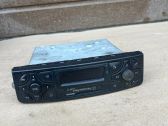 Radio/CD/DVD/GPS-pääyksikkö