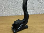 Accelerator throttle pedal