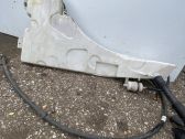 Windshield washer fluid reservoir/tank
