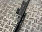 Engine bonnet/hood hinges