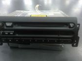 Radio / CD-Player / DVD-Player / Navigation