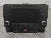 Radio/CD/DVD/GPS-pääyksikkö