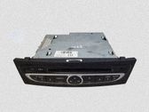 Radio / CD-Player / DVD-Player / Navigation
