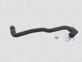 Tuyau de liquide de refroidissement moteur
