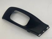 Moldura del control de asiento de la puerta delantera