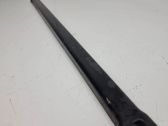 Fuel tank mounting bracket