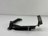 Headlight/headlamp mounting bracket