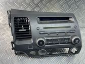 Radio / CD-Player / DVD-Player / Navigation