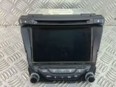 Radio / CD-Player / DVD-Player / Navigation
