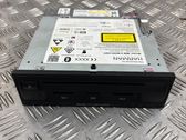 Radio / CD-Player / DVD-Player / Navigation