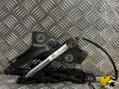 Engine bonnet/hood hinges