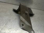 Fender mounting bracket