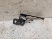 Engine bonnet/hood hinges