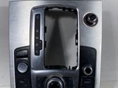 Head unit multimedia control